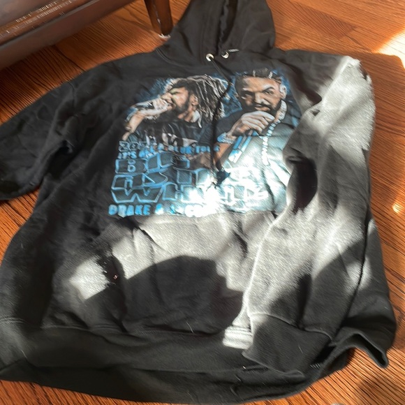 Hoodie. - Picture 1 of 1